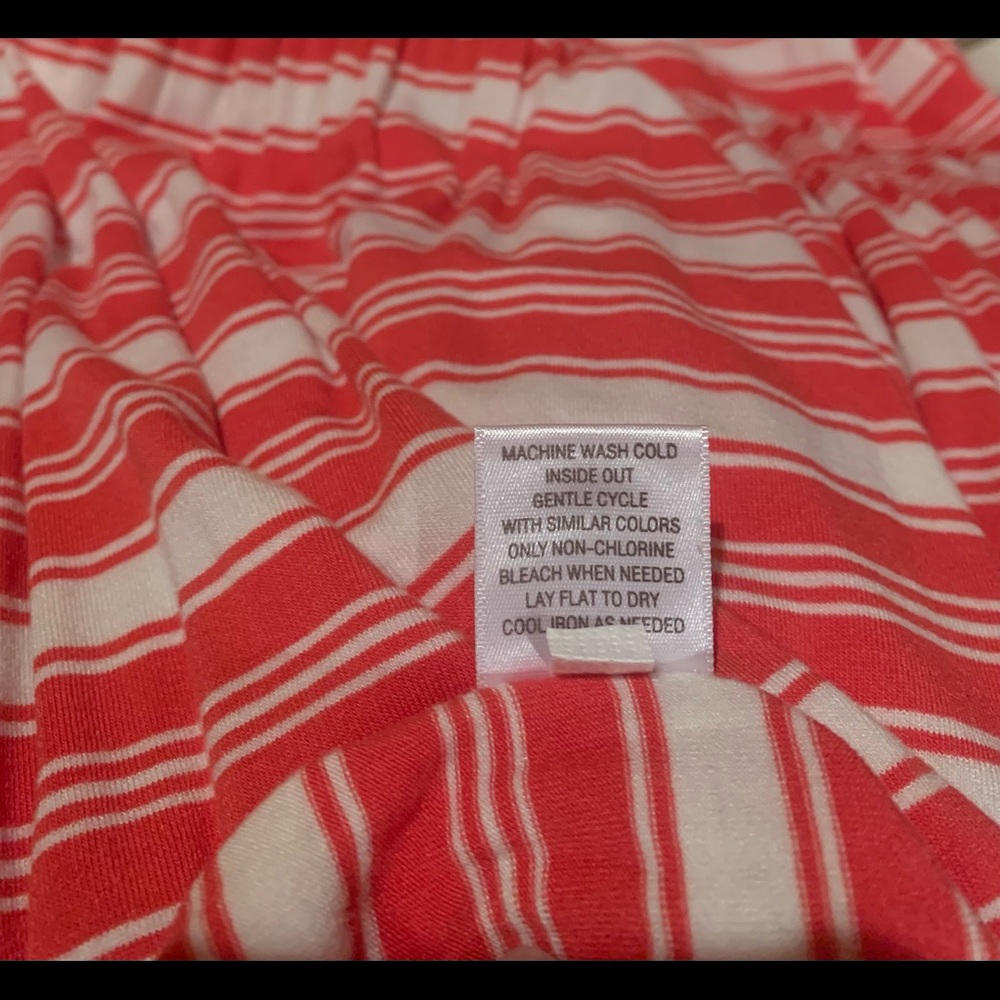 Women’s Coral Knit Dress - Picture 5 of 5
